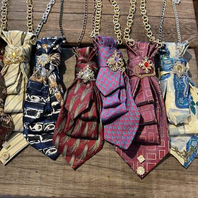 Tie Necklace unica